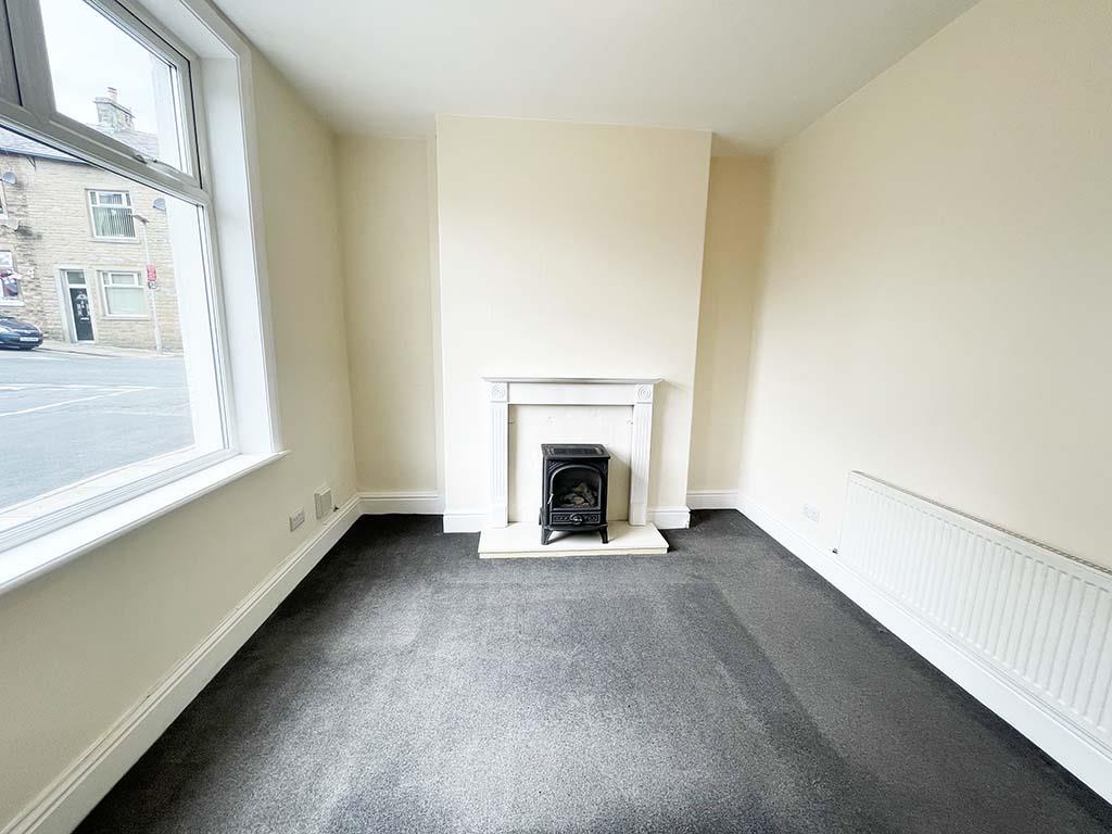 2 bedroom mid terrace house SSTC in Barnoldswick - IMG_5048.jpg